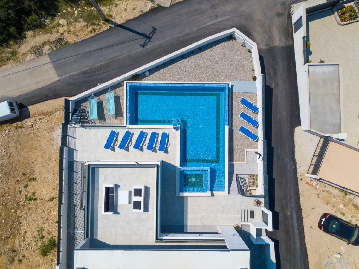 Villa Lacus Макарська Екстер'єр фото